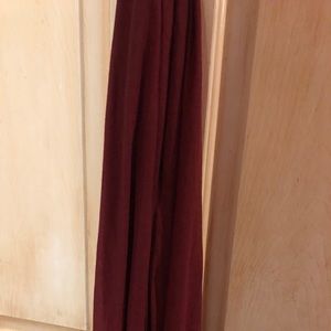 Maroon scarf